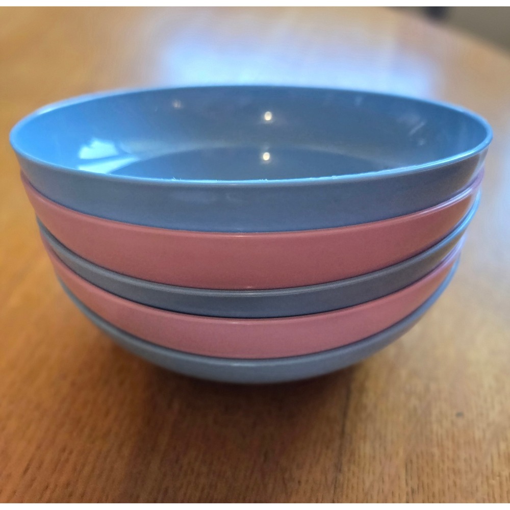 Set of 5 Plastic Tupperware Bowls, Pastel Blue & Pink Kitchen Dinnerware Cereal